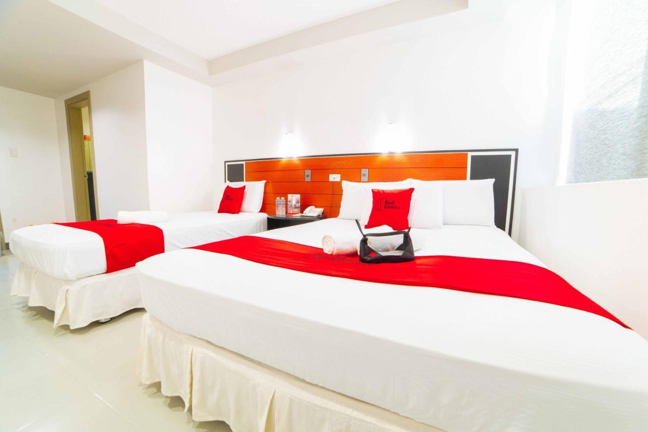 Reddoorz Plus Near San Pedro Cathedral Davao Zewnętrze zdjęcie