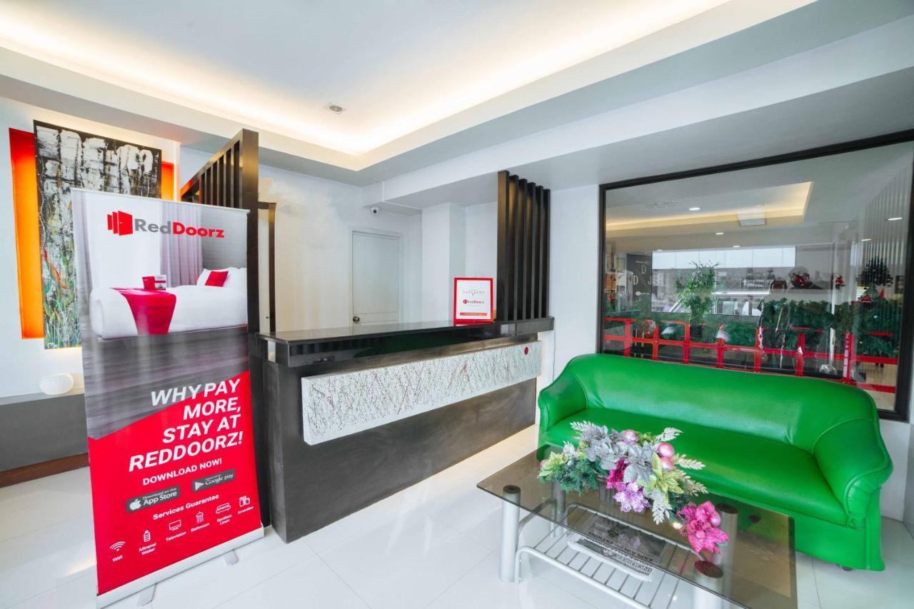 Reddoorz Plus Near San Pedro Cathedral Davao Zewnętrze zdjęcie