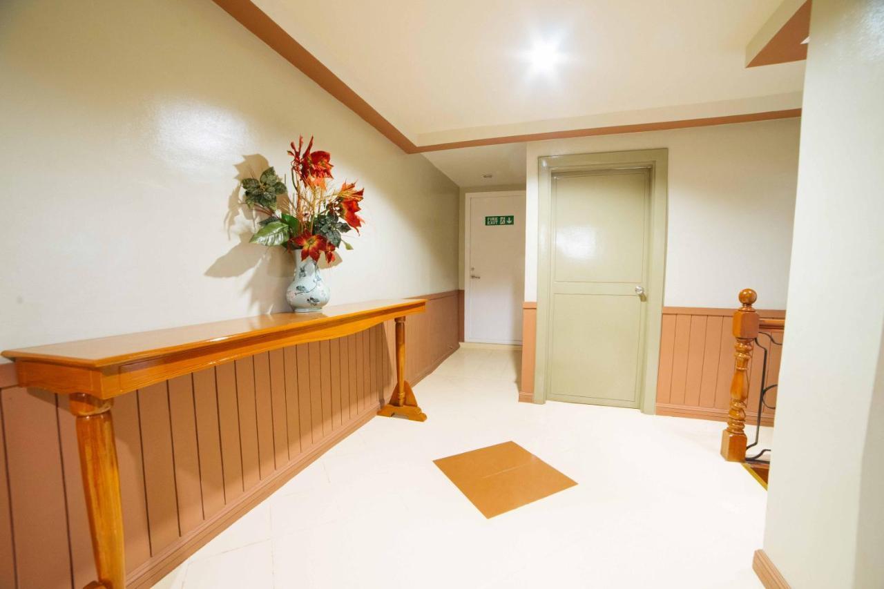 Reddoorz Plus Near San Pedro Cathedral Davao Zewnętrze zdjęcie